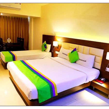 Staycation Holiday Нави Мумбай Екстериор снимка